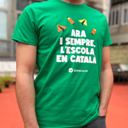 Samarreta ara i sempre, l'escola en català